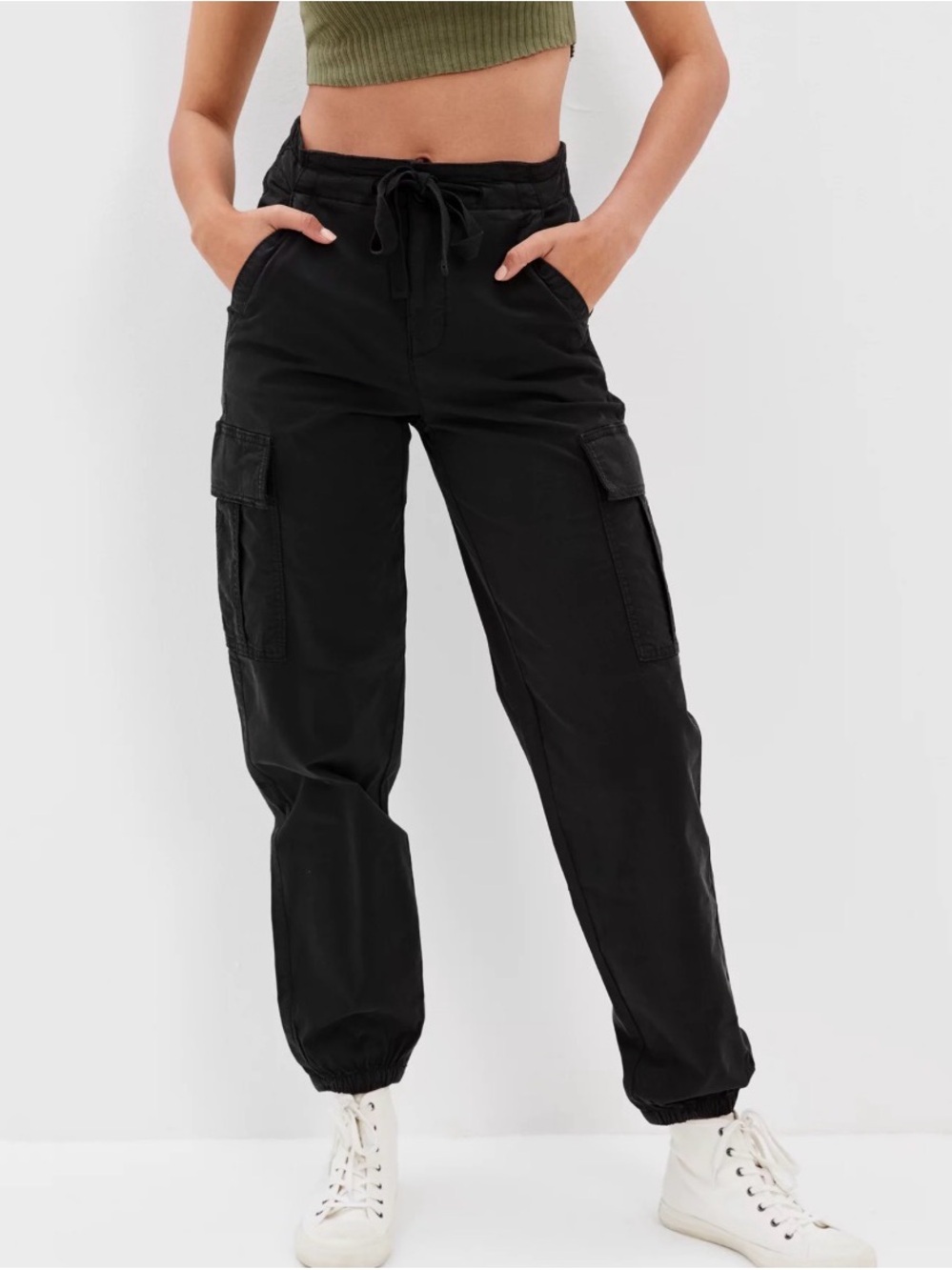 Americans Eagle onyx black baggy cargo joggers 8